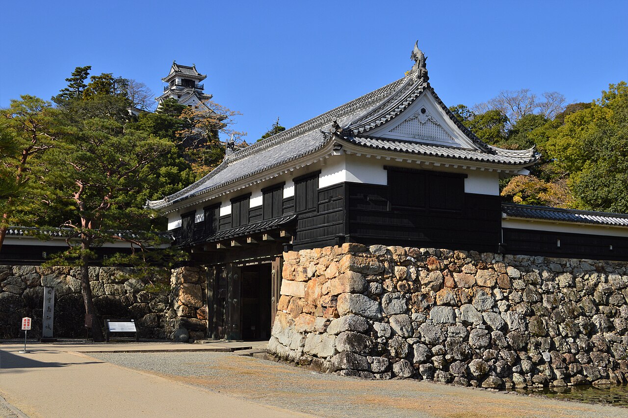 高知城 天守と本丸御殿
