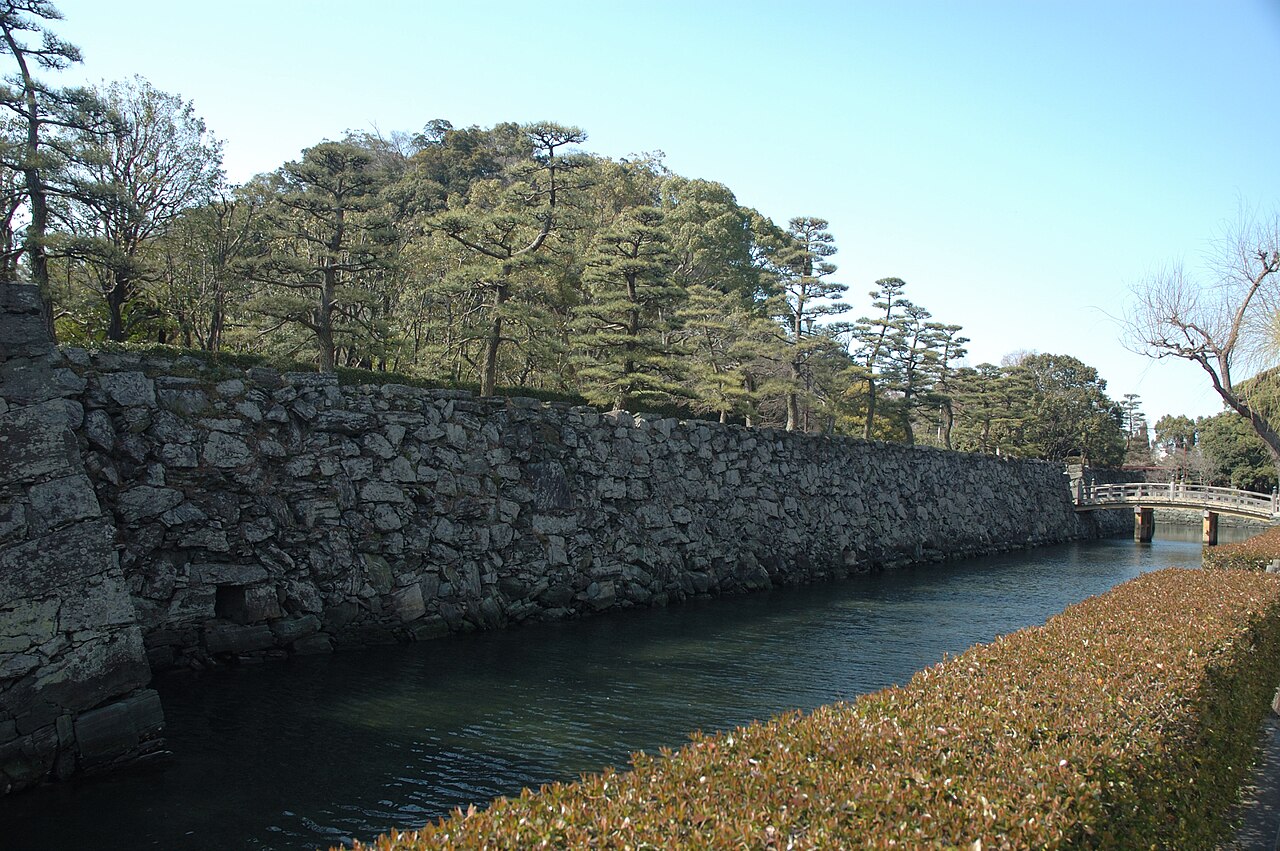 徳島城 復元された鷲の門